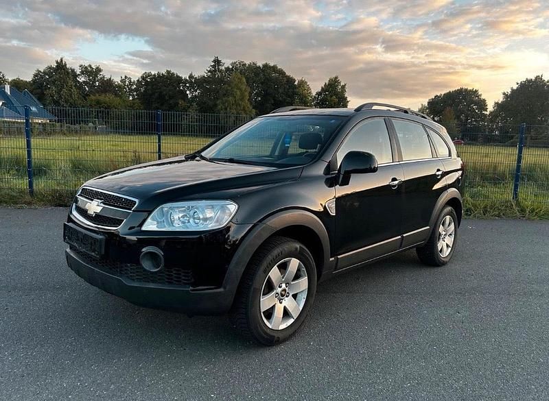Schwarz Gebraucht 2008 Chevrolet Captiva SUV | 3.500 € (Guter Preis) - Bild 1/4
