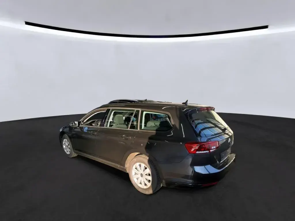 Gebraucht VW Passat Conceptline 122 PS (89 kW) 2023 Grau Kombi