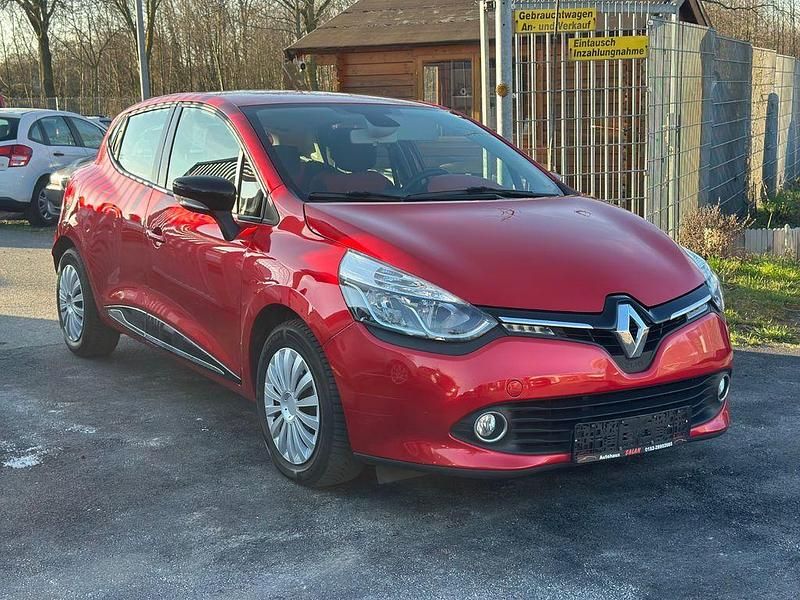 Gebraucht Renault Clio IV Luxe 90 PS (66 kW) 2012 Rot Limousine