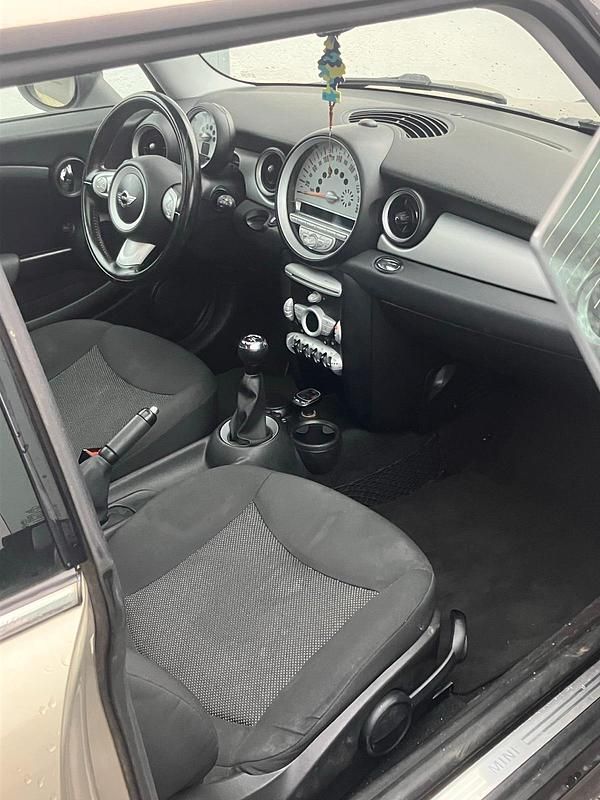 Gebraucht Mini Cooper 115 PS (84 kW) 2010 Beige Kleinwagen