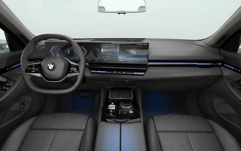 Neu BMW 520 197 PS (144 kW) 2025 Alpinweiss uni Kombi