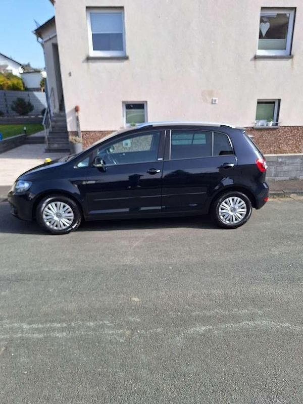 Gebraucht VW Golf VII Style 105 PS (77 kW) 2012 Schwarz Limousine