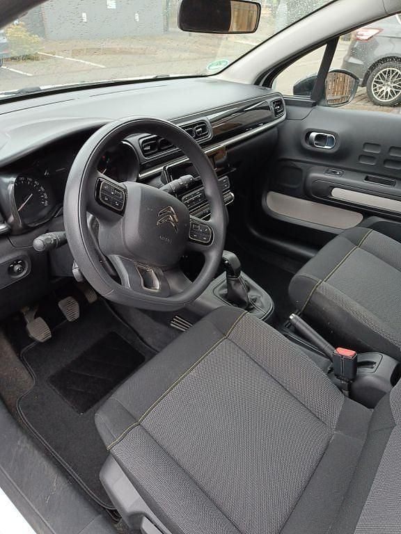 Gebraucht Citroën C3 Feel 83 PS (61 kW) 2020 Weiß Kleinwagen