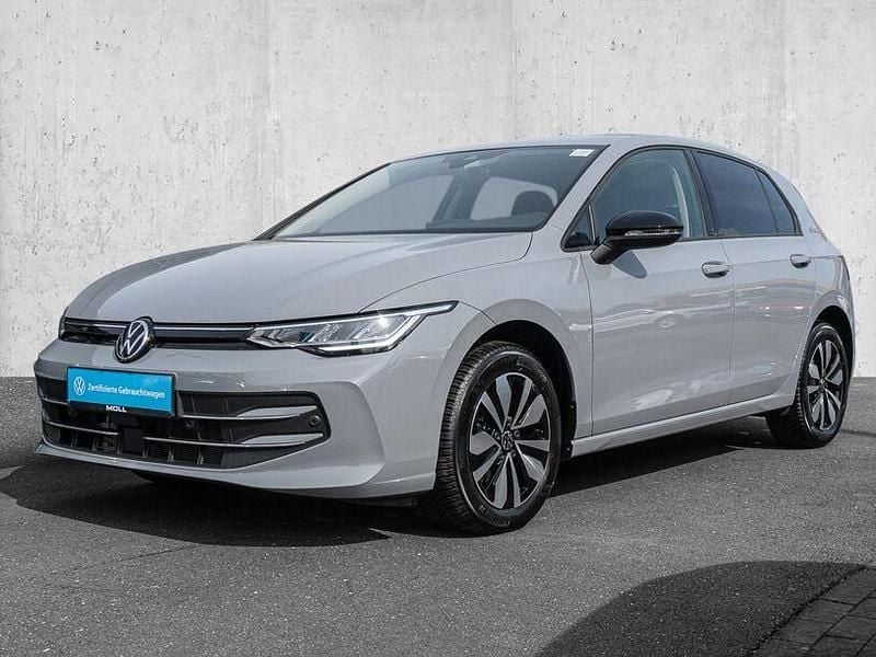 Gebraucht VW Golf VIII Goal 150 PS (110 kW) 2025 Mondsteingrau Limousine