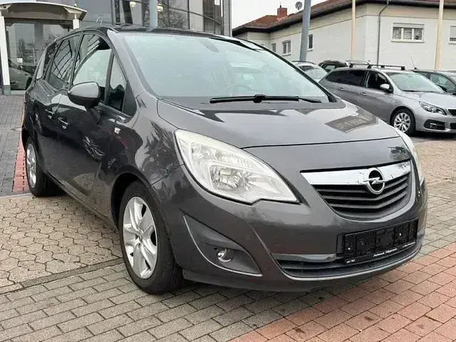 Brugt Opel Meriva Design Edition 101 HK (74 kW) 2011 Grå MPV
