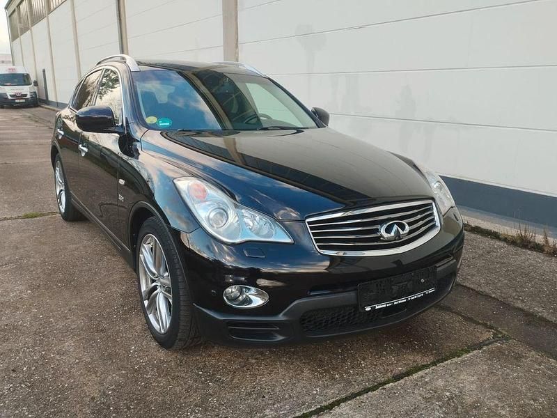 Gebraucht Infiniti QX50 Premium 239 PS (175 kW) 2014 Schwarz SUV