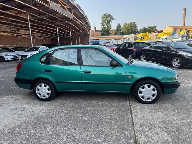Gebraucht Toyota Corolla Terra 86 PS (63 kW) 1997 Grün Limousine