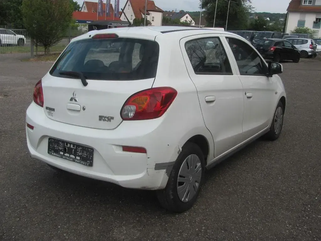Gebraucht Mitsubishi Space Star 71 PS (52 kW) 2019 Weiß Kleinwagen