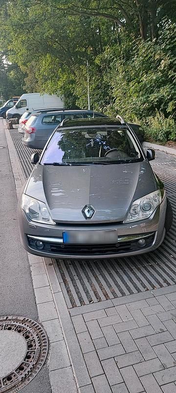 Grau Gebraucht 2008 Renault Laguna III Initiale Kombi | 3.650 € (Guter Preis) - Bild 1/4