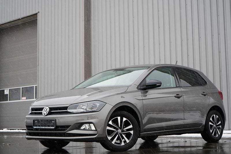 Grau Gebraucht 2019 VW Polo IQ Drive Limousine | 14.640 € (Guter Preis) - Bild 1/4