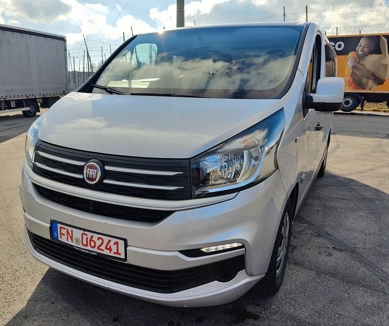 Colore esterno Gebraucht 2018 Fiat Talento Family Van | 17.990 € (Superpreis) - Bild 1/4