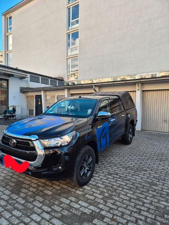 Schwarz Gebraucht 2021 Toyota HiLux Abholung | 38.000 € (Guter Preis) - Bild 1/4