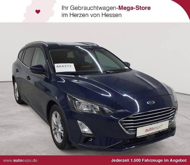 Blau Gebraucht 2020 Ford Focus Cool & Connect Limousine | 9.989 € (Superpreis) - Bild 1/4