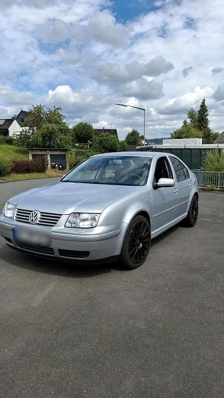 Silber Gebraucht 2003 VW Bora GT Limousine | 2.999 € (Fairer Preis) - Bild 1/4