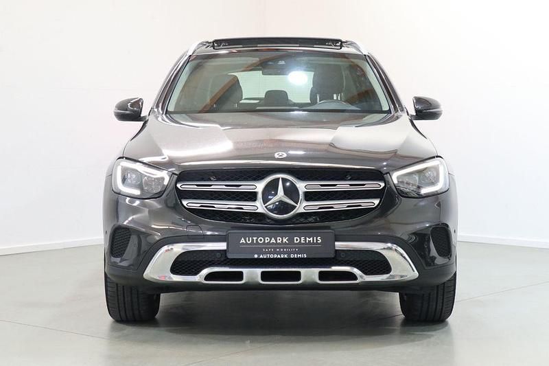 Gebraucht Mercedes GLC300e 194 PS (142 kW) 2021 Grün SUV