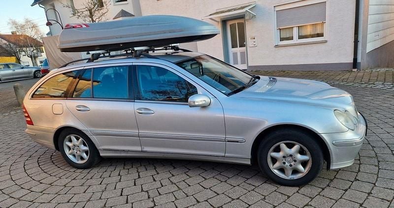 Gebraucht Mercedes C220 Classic 143 PS (105 kW) 2003 Silber Kombi