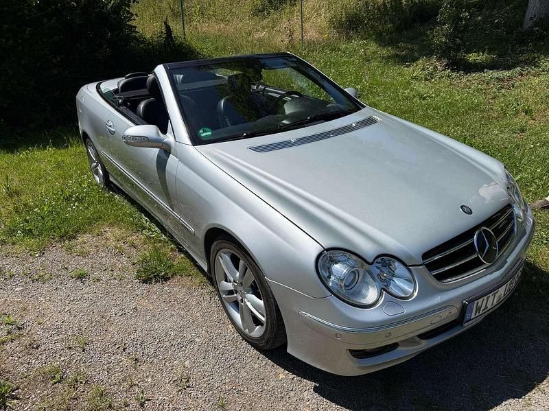 Gebraucht Mercedes CLK350 272 PS (200 kW) 2006 Iridiumsilber  metalliclack Cabrio