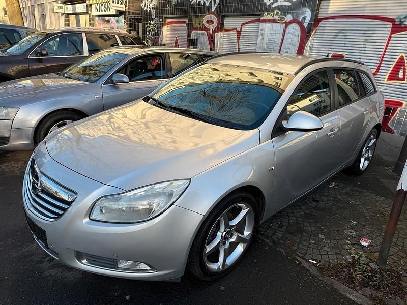 Silber Gebraucht 2011 Opel Insignia Kombi | 1.100 € (Superpreis) - Bild 1/4