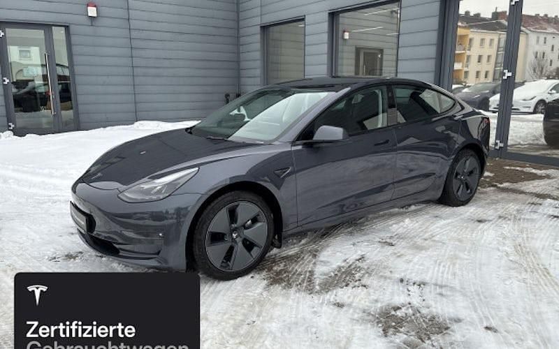 Silber Gebraucht 2021 Tesla Model 3 Long Range RWD Limousine | 29.000 € (Fairer Preis) - Bild 1/4