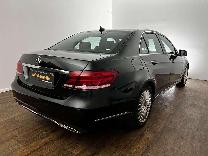 Gebraucht Mercedes E350 258 PS (189 kW) 2016 Schwarz Limousine