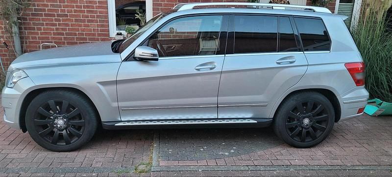 Gebraucht Mercedes GLK320 231 PS (169 kW) 2010 Silber SUV