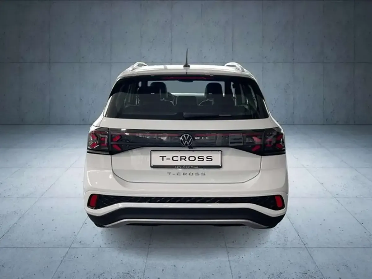 Gebraucht VW T-Cross IQ Drive 150 PS (110 kW) 2025 Weiß SUV