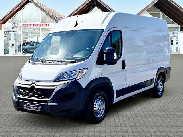 Weiß Gebraucht 2021 Citroën Jumper Van / Kleinbus | 19.576 € (Superpreis) - Bild 1/4