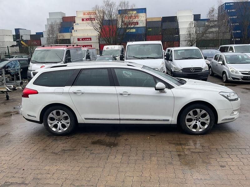 Gebraucht Citroën C5 SELECTION 150 PS (110 kW) 2016 Weiß Kombi