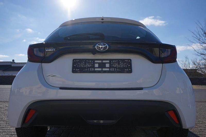 Gebraucht Toyota Yaris Comfort 72 PS (52 kW) 2022 Weiß Kleinwagen