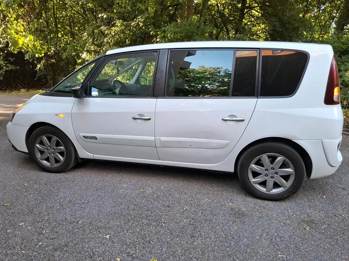 Gebraucht Renault Espace 150 PS (110 kW) 2014 Weiß Van / Kleinbus