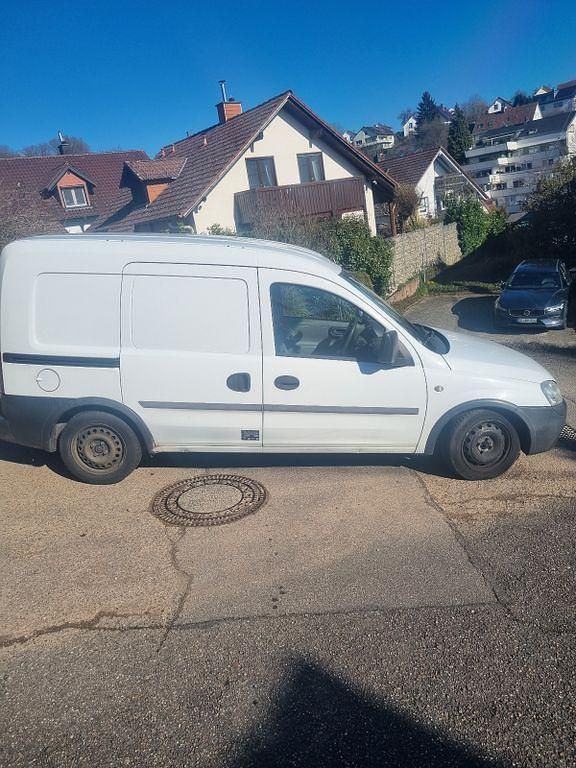 Usata Opel Combo 75 CV (55 kW) 2003 Bianco Monovolume
