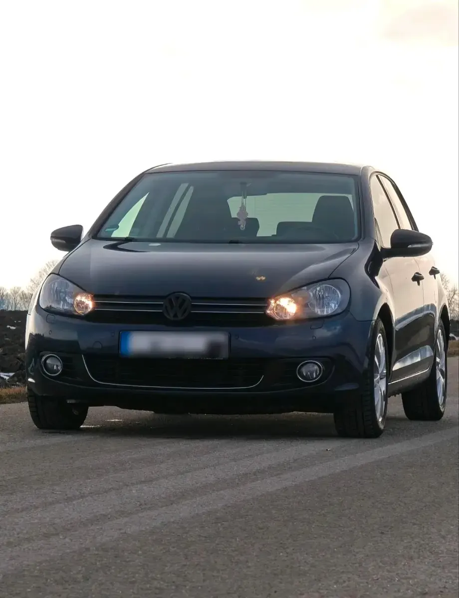 Usata VW Golf VI 140 CV (102 kW) 2010 Blu Utilitaria