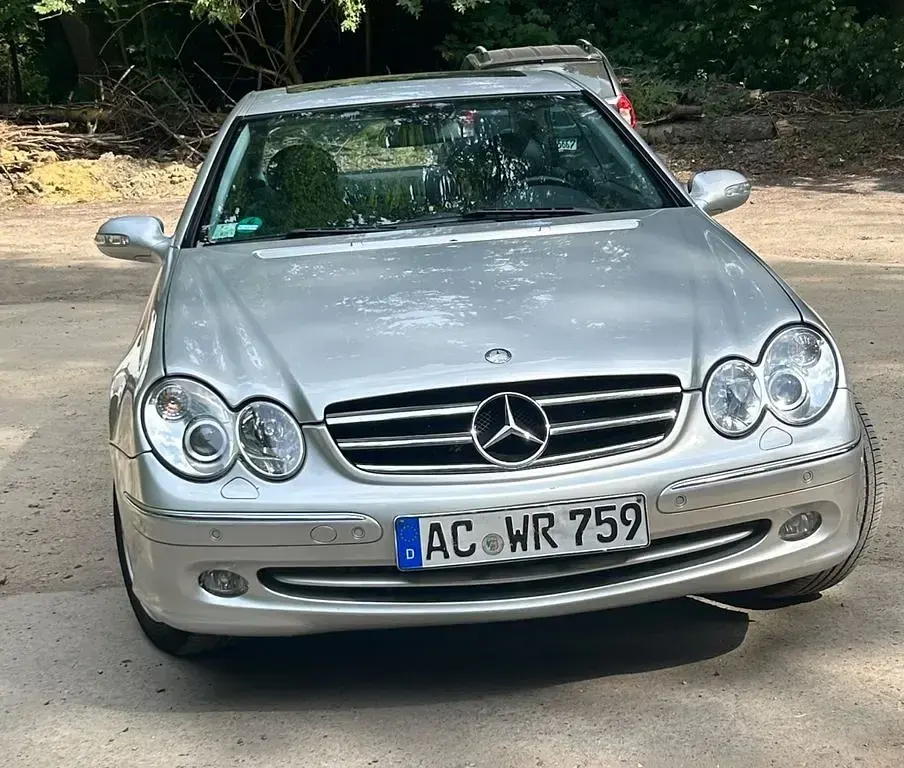 Gebraucht Mercedes CLK320 Elegance 218 PS (160 kW) 2002 Silber Coupé