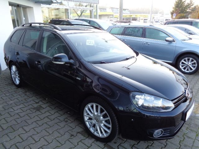 Gebraucht VW Golf VII Match 140 PS (102 kW) 2012 Schwarz metallic Kombi