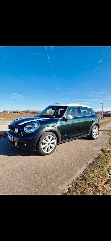 Grün Gebraucht 2011 Mini Cooper SD Countryman SUV | 11.900 € (Fairer Preis) - Bild 1/4
