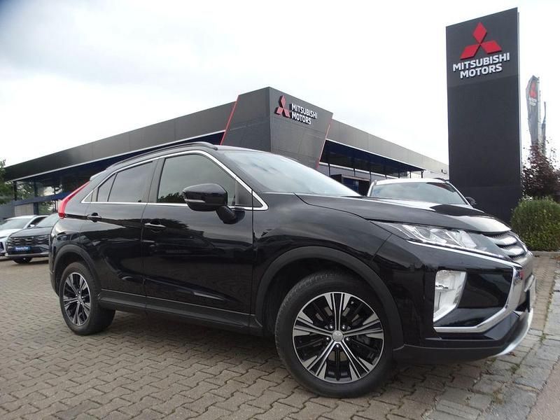 Schwarz Gebraucht 2020 Mitsubishi Eclipse Cross SUV | 17.990 € (Fairer Preis) - Bild 1/4