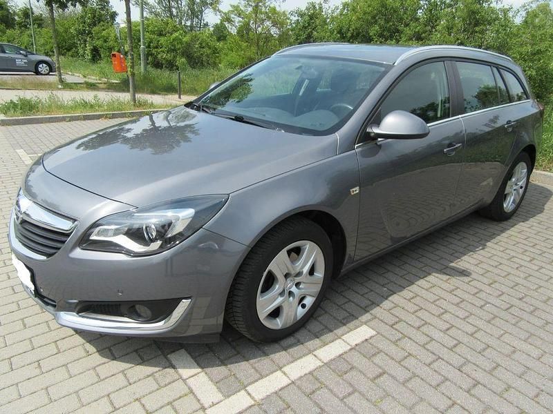 Grau Gebraucht 2016 Opel Insignia Selection Kombi | 8.750 € (Fairer Preis) - Bild 1/4