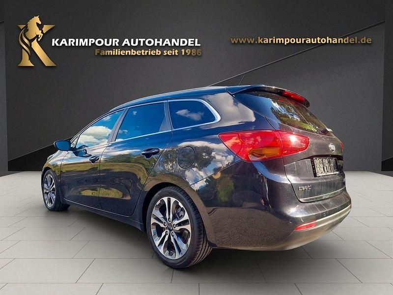 Gebraucht Kia Ceed 177 PS (130 kW) 2014 Schwarz Kleinwagen