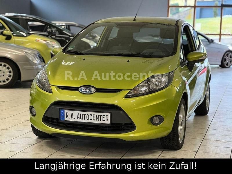 Gebraucht Ford Fiesta Trend 82 PS (60 kW) 2009 Grün Kleinwagen