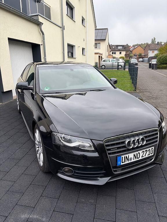 Schwarz Gebraucht 2011 Audi A4 S-Line Limousine | 8.000 € (Fairer Preis) - Bild 1/4
