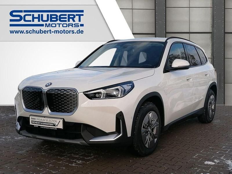 Gebraucht BMW iX1 Shadowline 150 kW (204 PS) 2025 Alpinweiss iii SUV