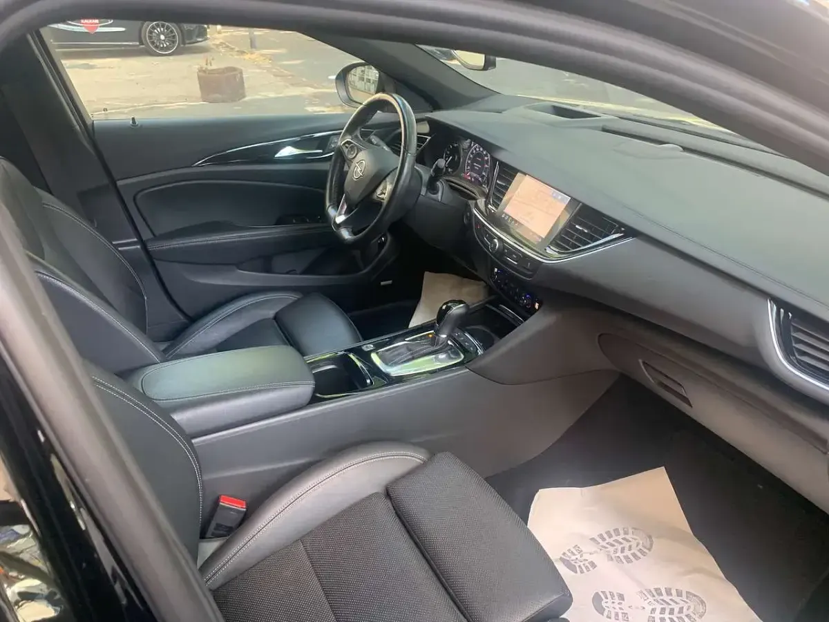 Gebraucht Opel Insignia Elegance 174 PS (127 kW) 2021 Schwarz Kombi
