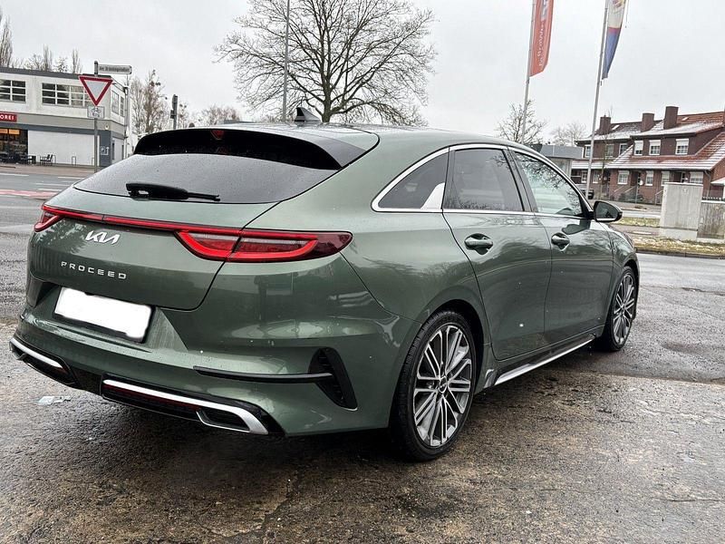 Gebraucht Kia ProCeed GT-Line 160 PS (117 kW) 2024 Grün Kombi