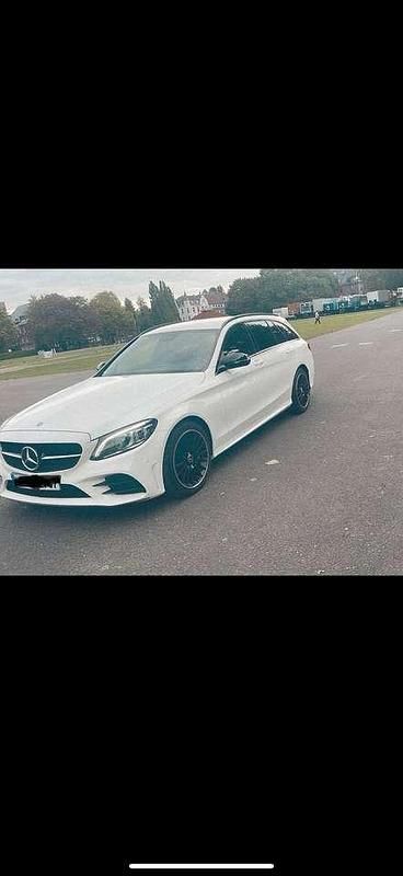 Gebraucht Mercedes C300 AMG 258 PS (189 kW) 2019 Weiß Kombi