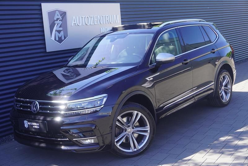 Deep black perleffekt metallic Gebraucht 2019 VW Tiguan Allspace Highline SUV | 30.990 € (Fairer Preis) - Bild 1/4