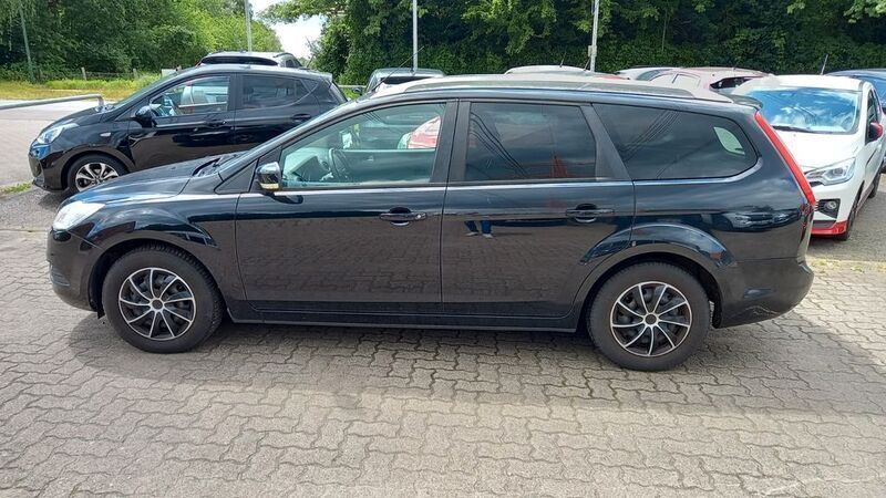 Gebraucht Ford Focus Viva 101 PS (74 kW) 2010 Schwarz Limousine