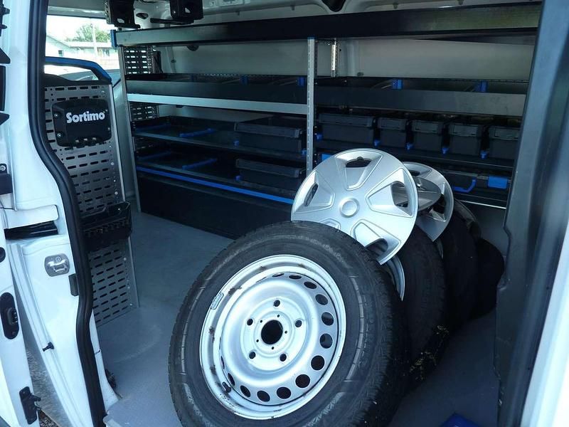 Gebraucht Ford Transit Custom Trend 131 PS (96 kW) 2021 Frozen white Van / Kleinbus