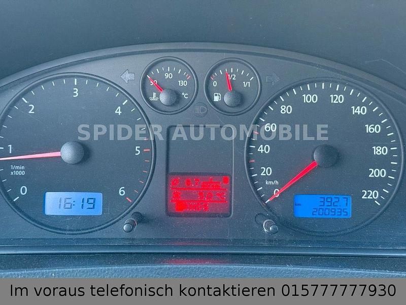 Second-hand VW T5 131 CP (96 kW) 2006 Roșu Van