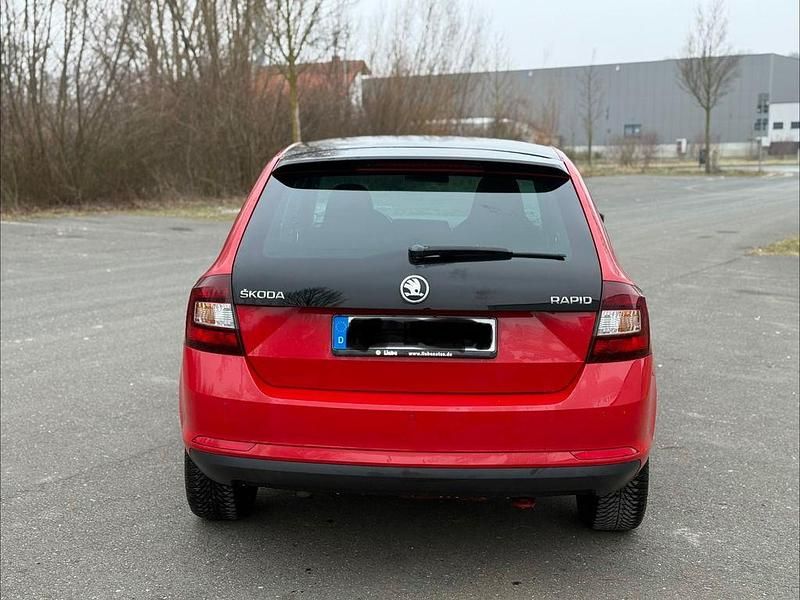 Gebraucht Skoda Rapid 90 PS (66 kW) 2014 Rot Limousine
