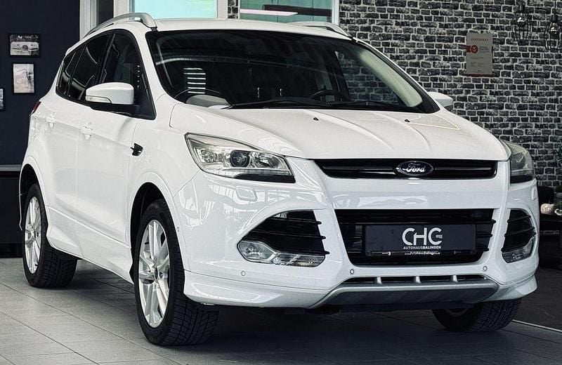 Weiß Gebraucht 2014 Ford Kuga Individual SUV | 9.890 € (Guter Preis) - Bild 1/4